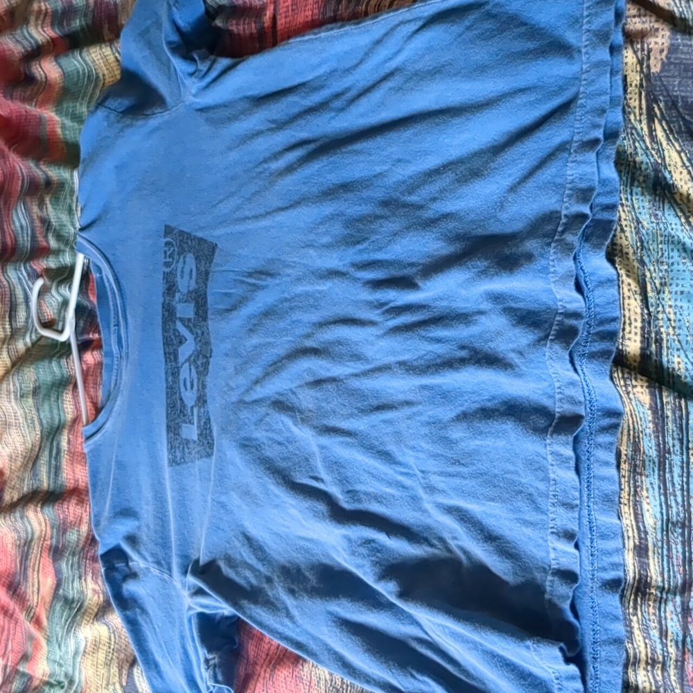 Men's Levi Shirt